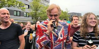 Mittendrin: Die Livemusikreihe „Sindelfingen rockt“ gehörte zu den Party-Magneten 2025. Dieses Mal wegen der Marktplatz-Baustelle unter erschwerten Bedingungen.	Bild: Dettenmeyer