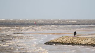 Wissenschaftler gehen davon aus, dass der Meeresspiegel in der Nordsee bis 2100 zwischen 30 und 120 Zentimeter steigen wird. (Archivbild)