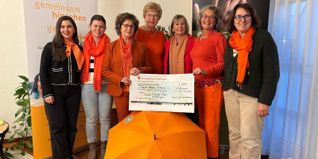 Sebnem Velivar und Marie Beddies, Barbara Borho, Ingeborg Wirtky, Renate Zimmermann und Elke von Massenbach-Bardt sowie Monika Becker.